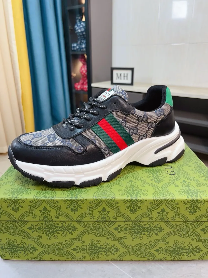Men's shoes 💰458🌹🌹[GUCCI] Gucci's new lace-up casual men's shoes are on the market first, and the materials and workmanship are superior to all versions on the market. The highest quality shipped first-layer cowhide with imported original perforated materials➕Genuine leather lining, privately molded soft outsole, high foot comfort, imported special materials highlight the brand's unique charm, high-end customization 38-44